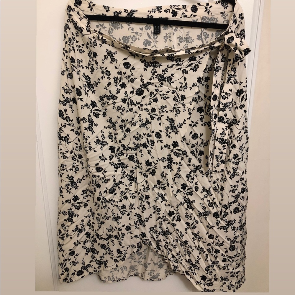 New Look Floral Wrap Midi Skirt